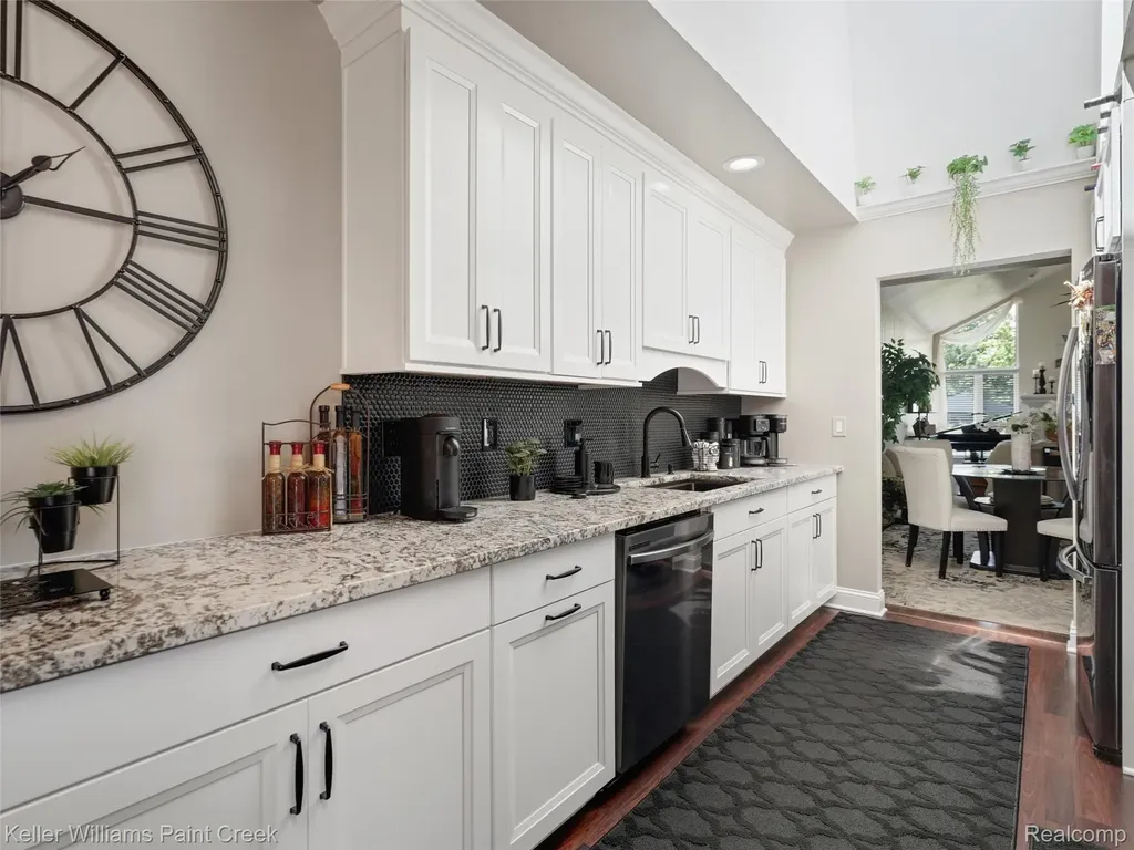 50311 Highpoint Court Macomb Township MI 48044