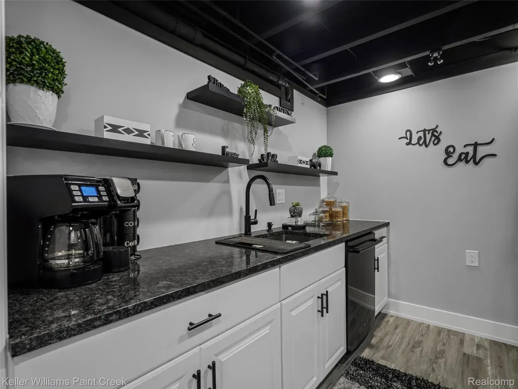 50311 Highpoint Court Macomb Township MI 48044