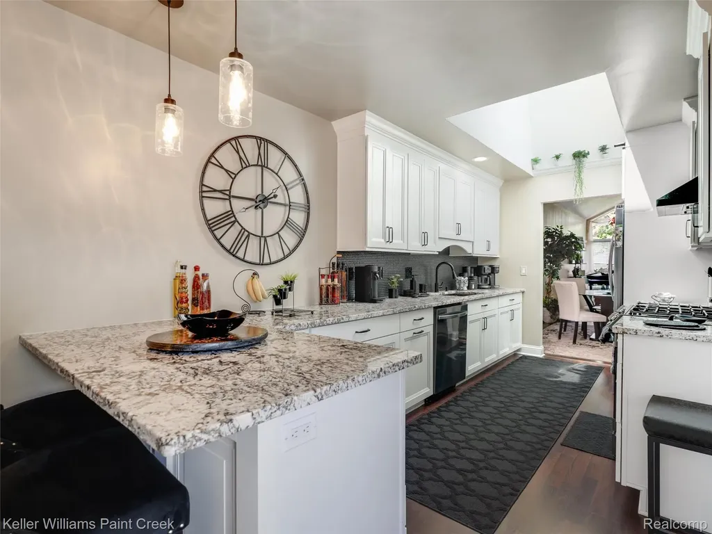 50311 Highpoint Court Macomb Township MI 48044