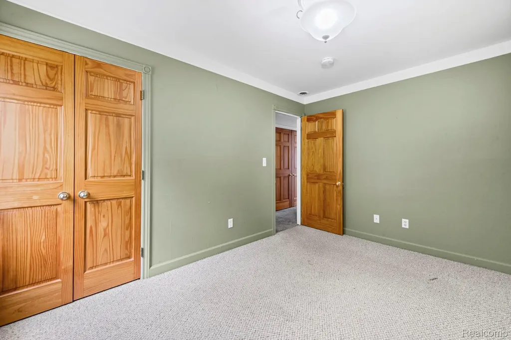 4010 Linwood Avenue Royal Oak City MI 48073