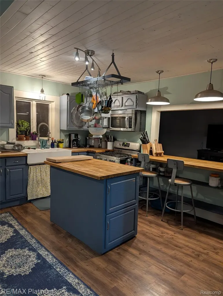 9084 Hartland Road Tyrone Township MI 48430