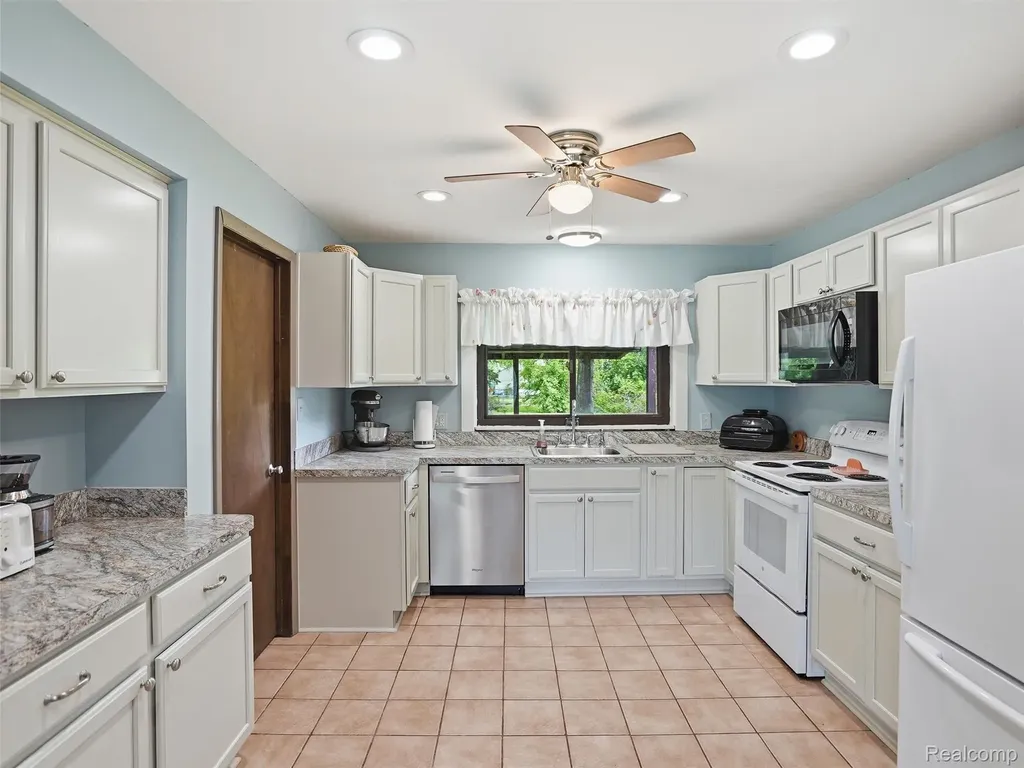 37843 Emery Street Clinton Charter Township MI 48036