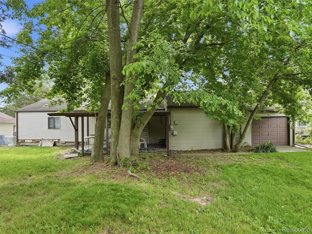 37843 Emery Street Clinton Charter Township MI 48036