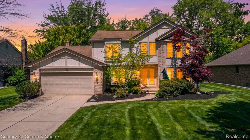 44962 Steeplepath Novi City MI 48375