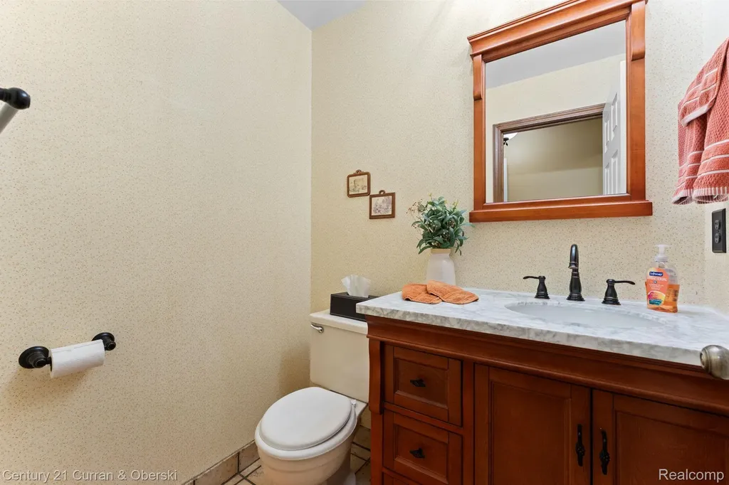 44962 Steeplepath Novi City MI 48375