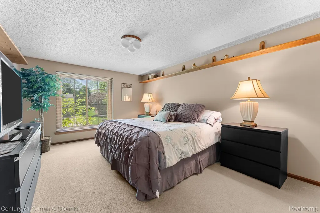 44962 Steeplepath Novi City MI 48375