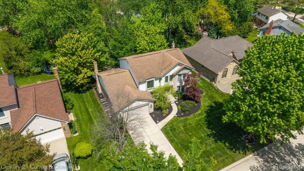 44962 Steeplepath Novi City MI 48375