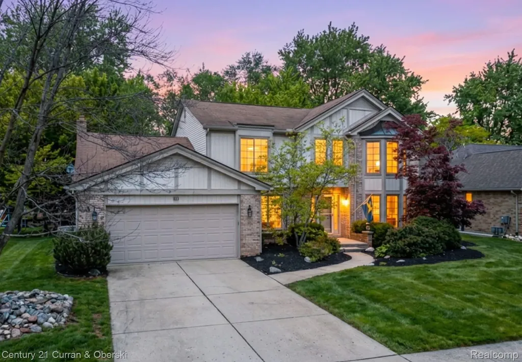 44962 Steeplepath Novi City MI 48375