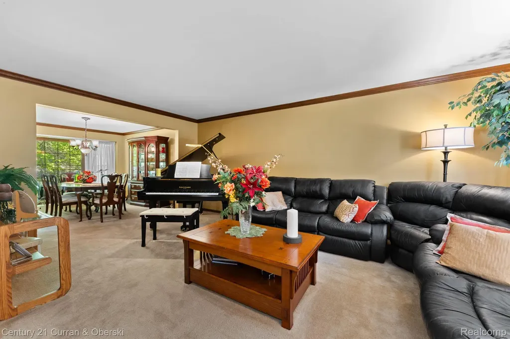 44962 Steeplepath Novi City MI 48375
