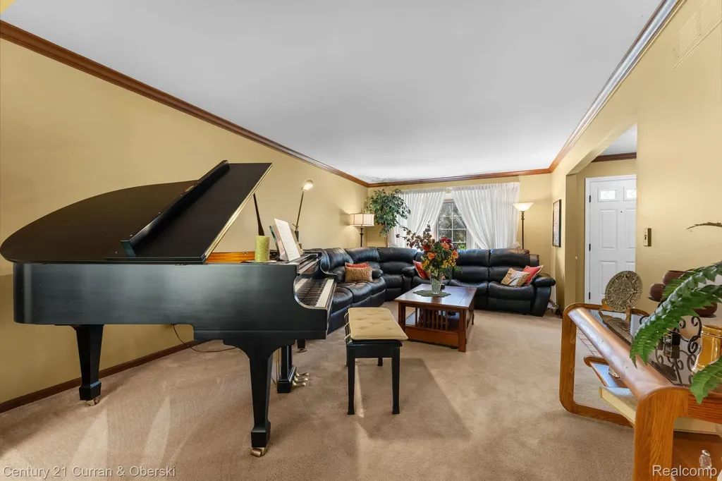 44962 Steeplepath Novi City MI 48375