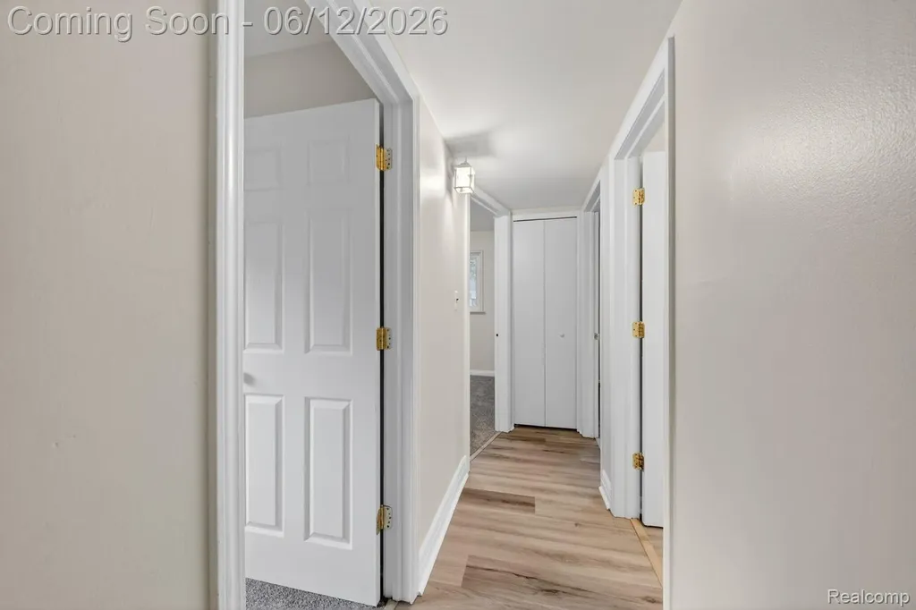 33484 Krauter Street Westland City MI 48185