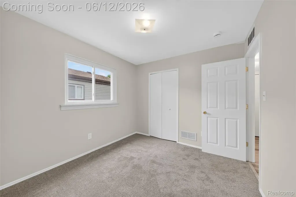 33484 Krauter Street Westland City MI 48185