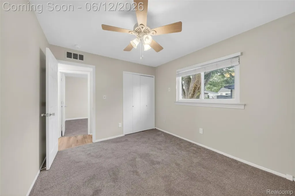 33484 Krauter Street Westland City MI 48185