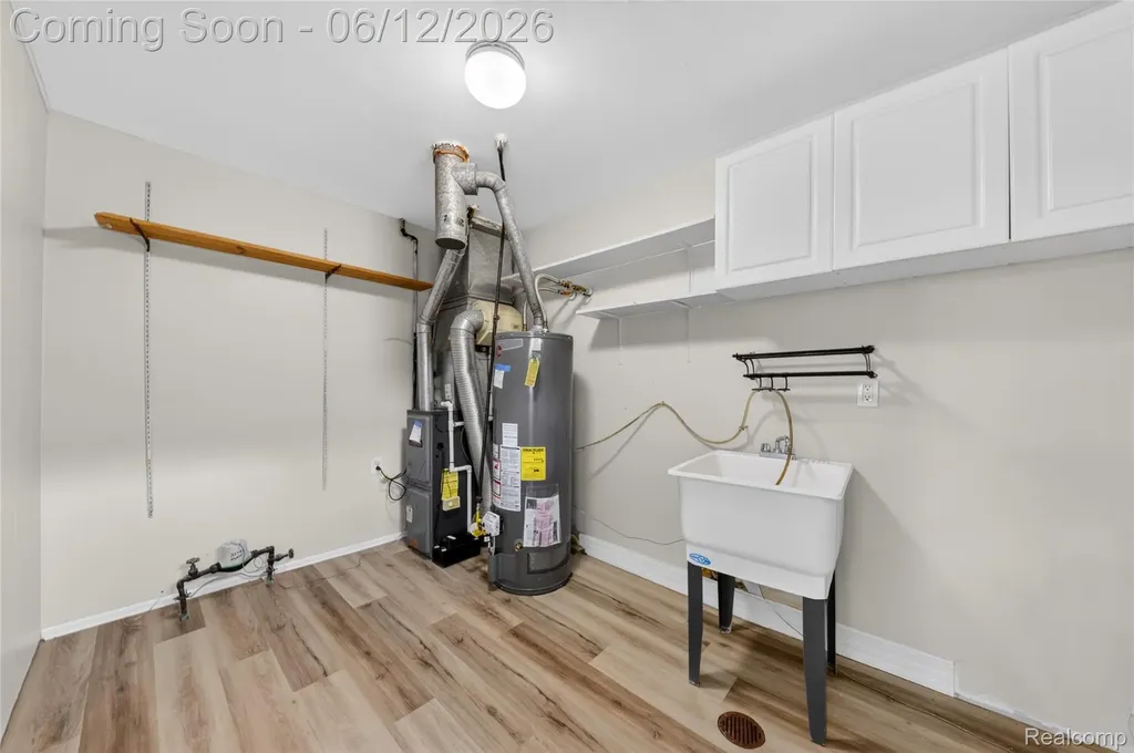 33484 Krauter Street Westland City MI 48185