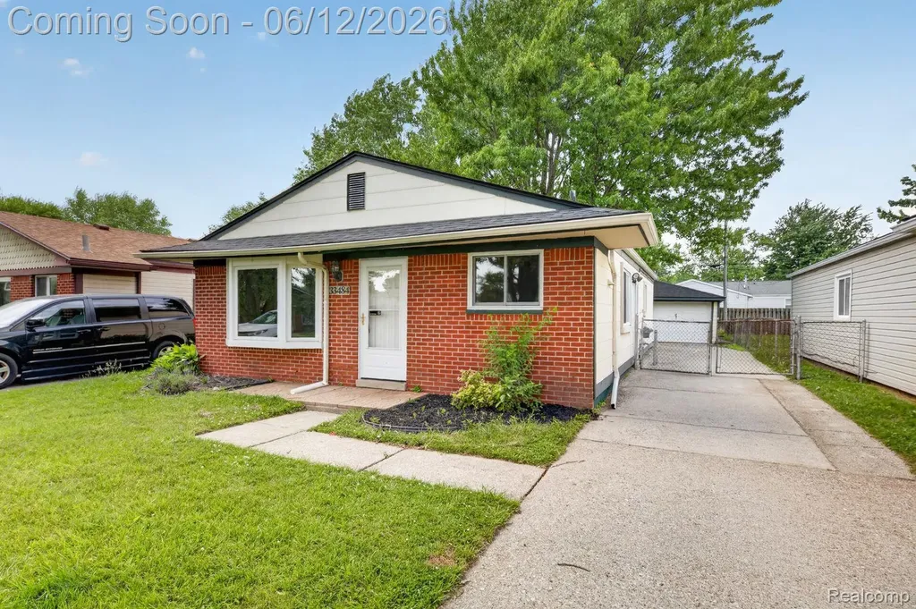 33484 Krauter Street Westland City MI 48185