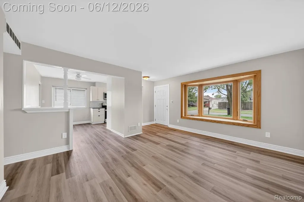 33484 Krauter Street Westland City MI 48185