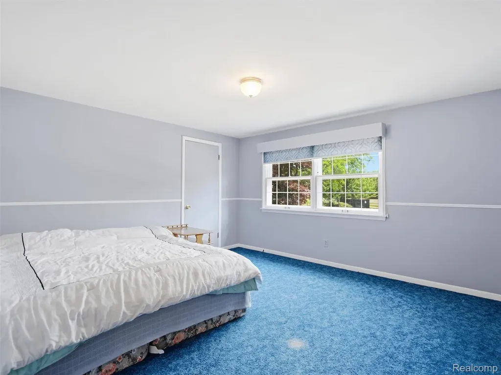 883 Briarcliff Drive Grosse Pointe Woods City MI 48236