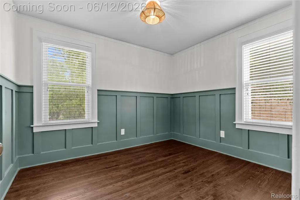 454 W Saratoga Street Ferndale City MI 48220