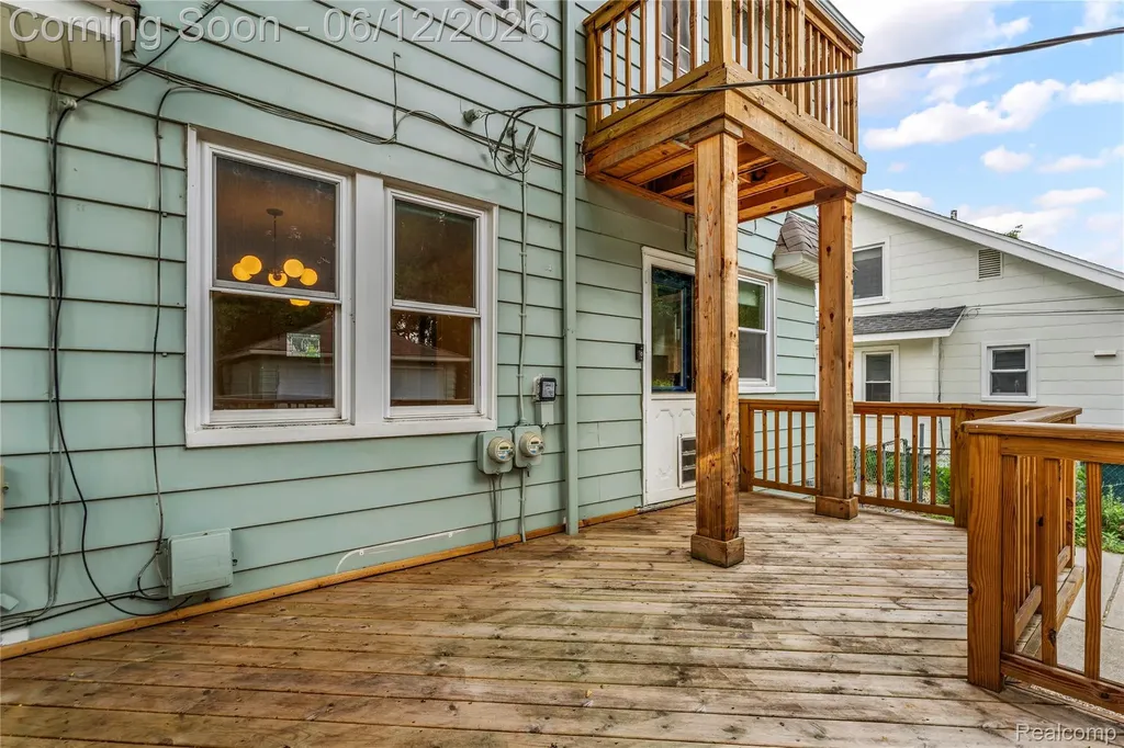 454 W Saratoga Street Ferndale City MI 48220
