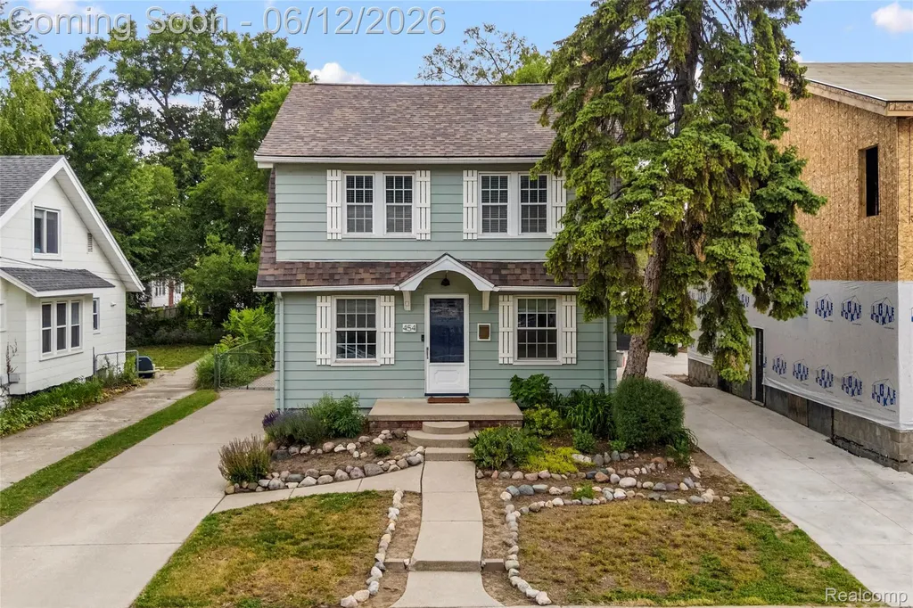 454 W Saratoga Street Ferndale City MI 48220