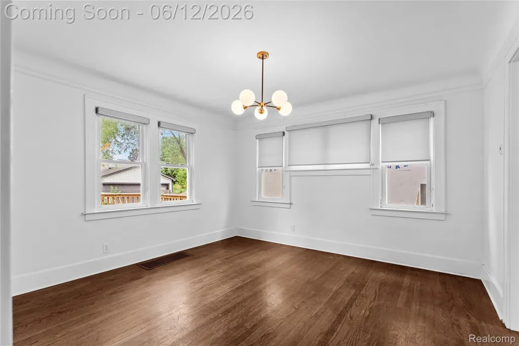 454 W Saratoga Street Ferndale City MI 48220