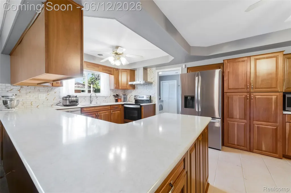 36539 Capper Drive Clinton Charter Township MI 48035