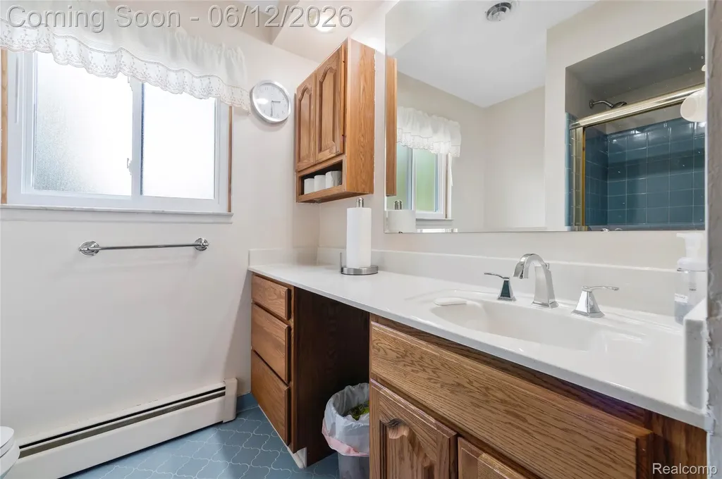 36539 Capper Drive Clinton Charter Township MI 48035