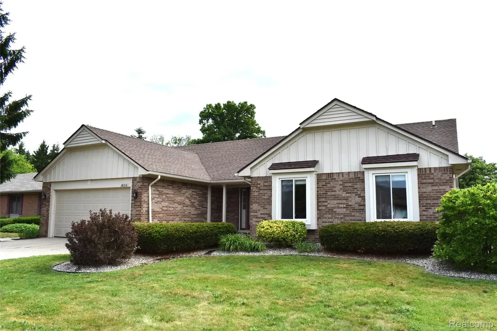 16318 White Haven Drive Northville Township MI 48168
