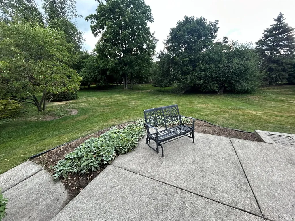 16318 White Haven Drive Northville Township MI 48168