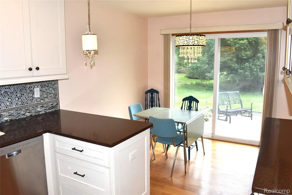 16318 White Haven Drive Northville Township MI 48168