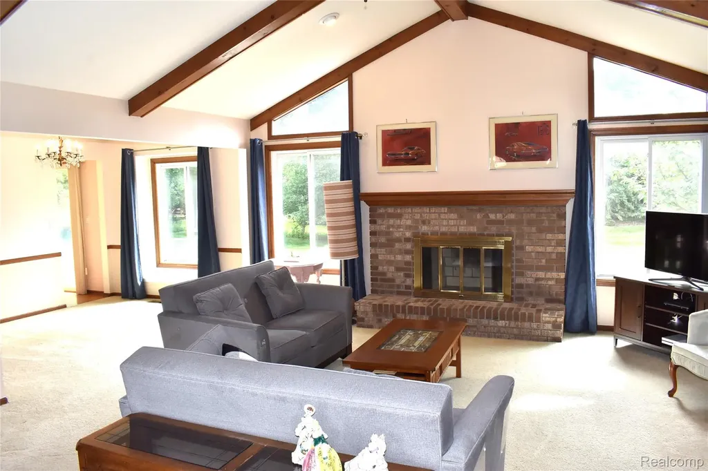 16318 White Haven Drive Northville Township MI 48168