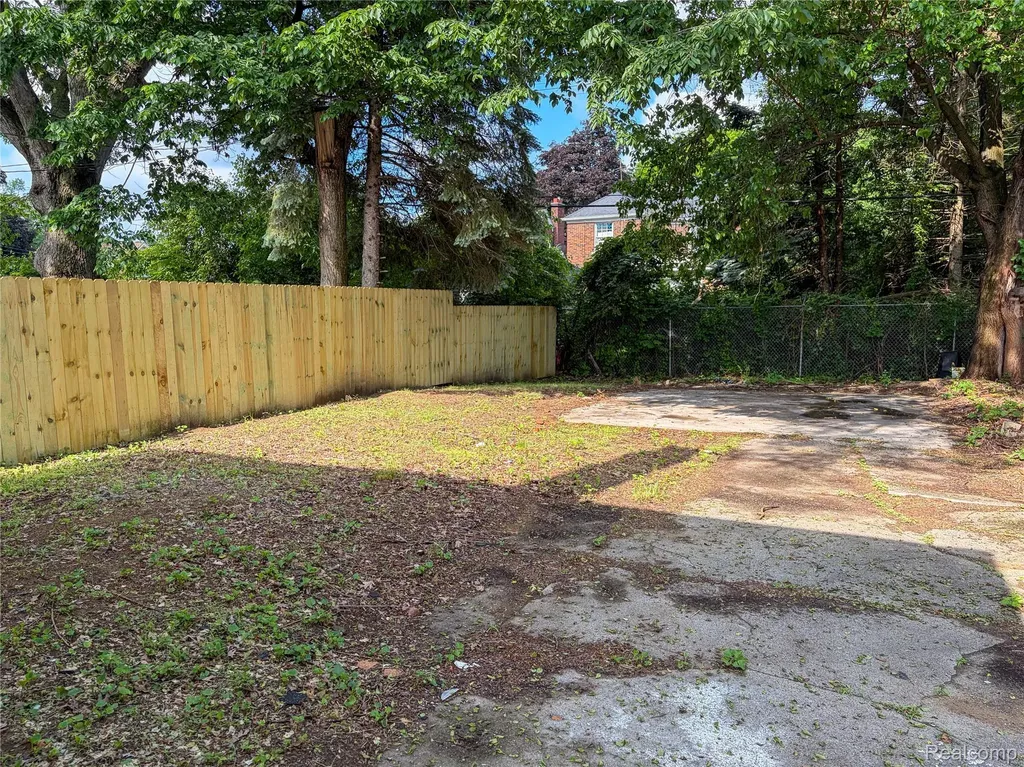 18217 Prairie Street Detroit City MI 48221