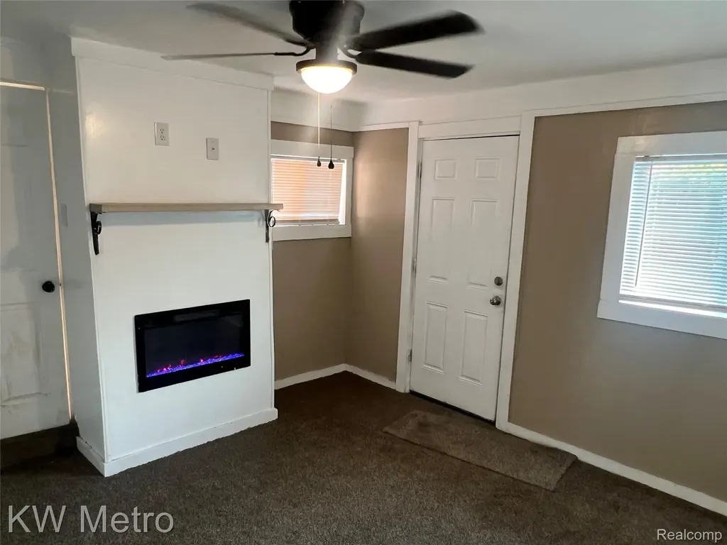 18911 Oakfield Street Detroit City MI 48235