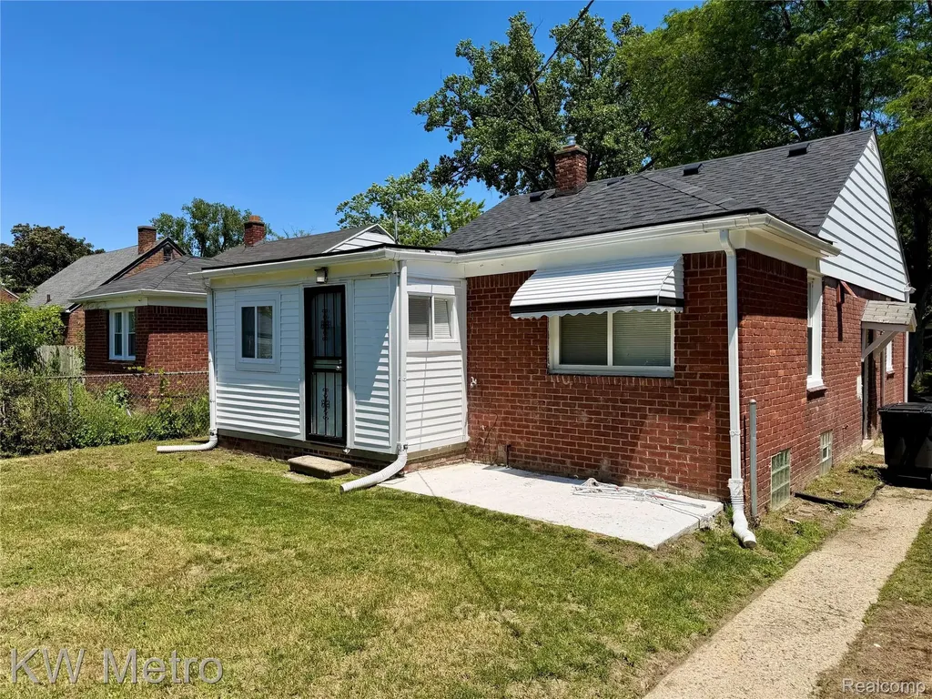 18911 Oakfield Street Detroit City MI 48235