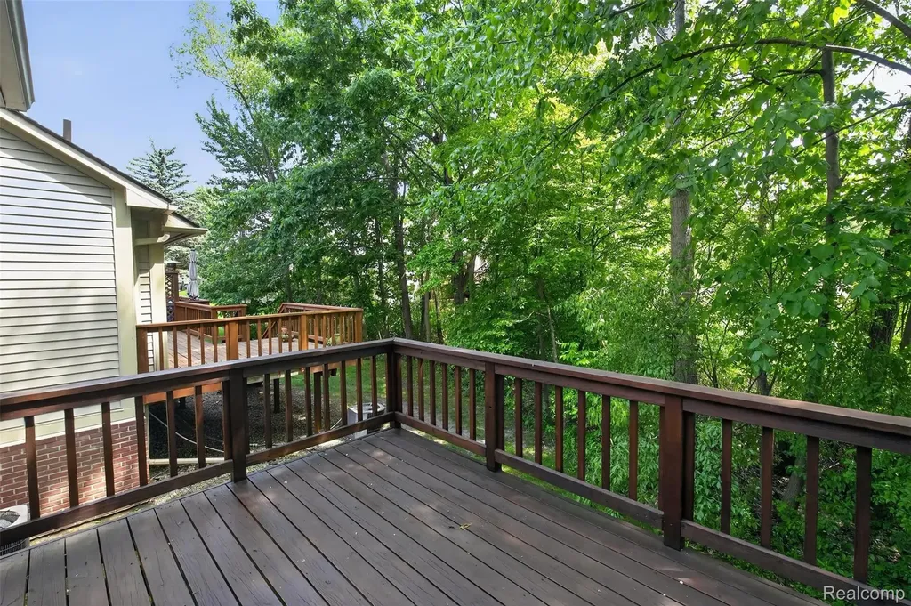 41785 Independence Drive Novi City MI 48377