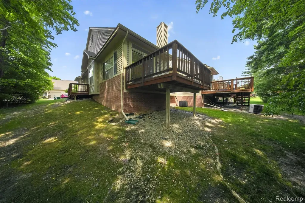 41785 Independence Drive Novi City MI 48377