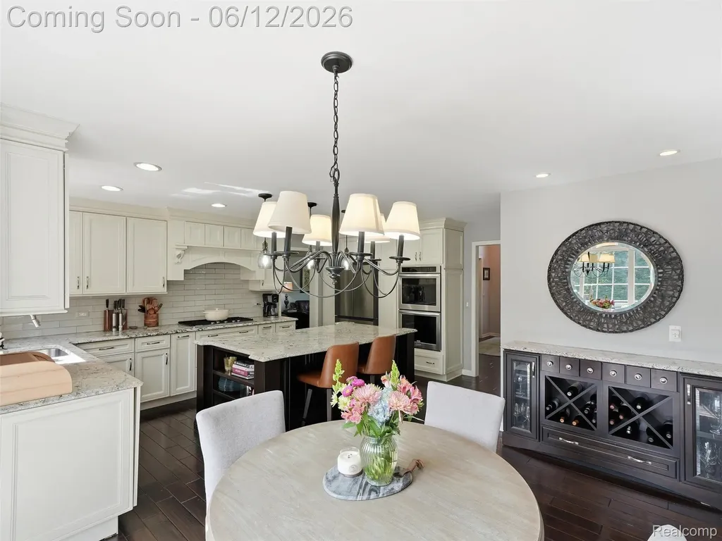 732 Westhills Drive South Lyon City MI 48178