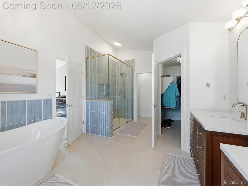 732 Westhills Drive South Lyon City MI 48178