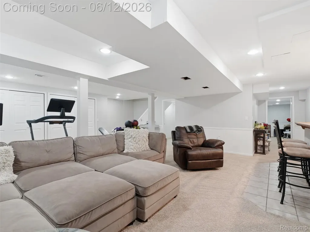 732 Westhills Drive South Lyon City MI 48178
