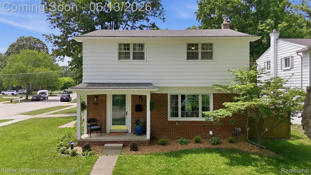 17415 Sunset Street Livonia City MI 48152