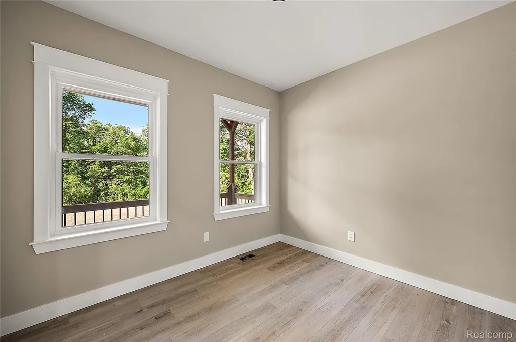 9355 Andersonville Road Springfield Charter Township MI 48346