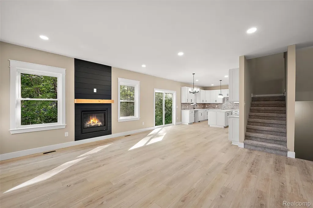 9355 Andersonville Road Springfield Charter Township MI 48346
