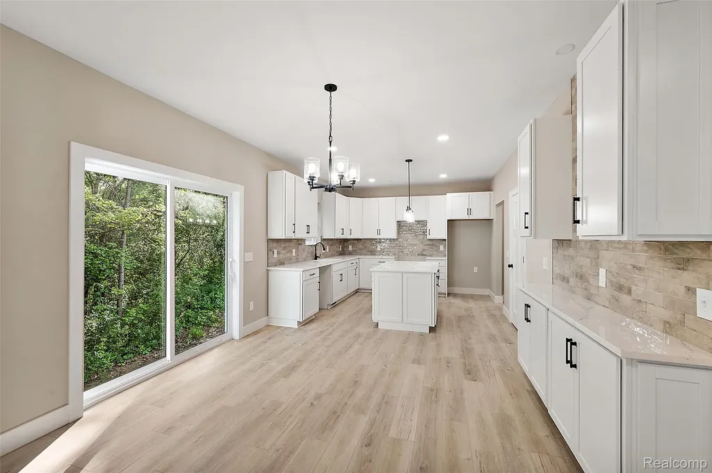 9355 Andersonville Road Springfield Charter Township MI 48346