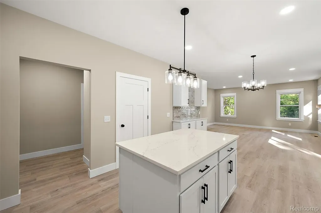 9355 Andersonville Road Springfield Charter Township MI 48346