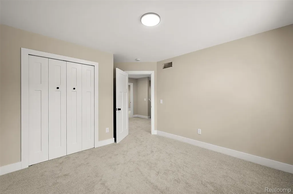 9355 Andersonville Road Springfield Charter Township MI 48346