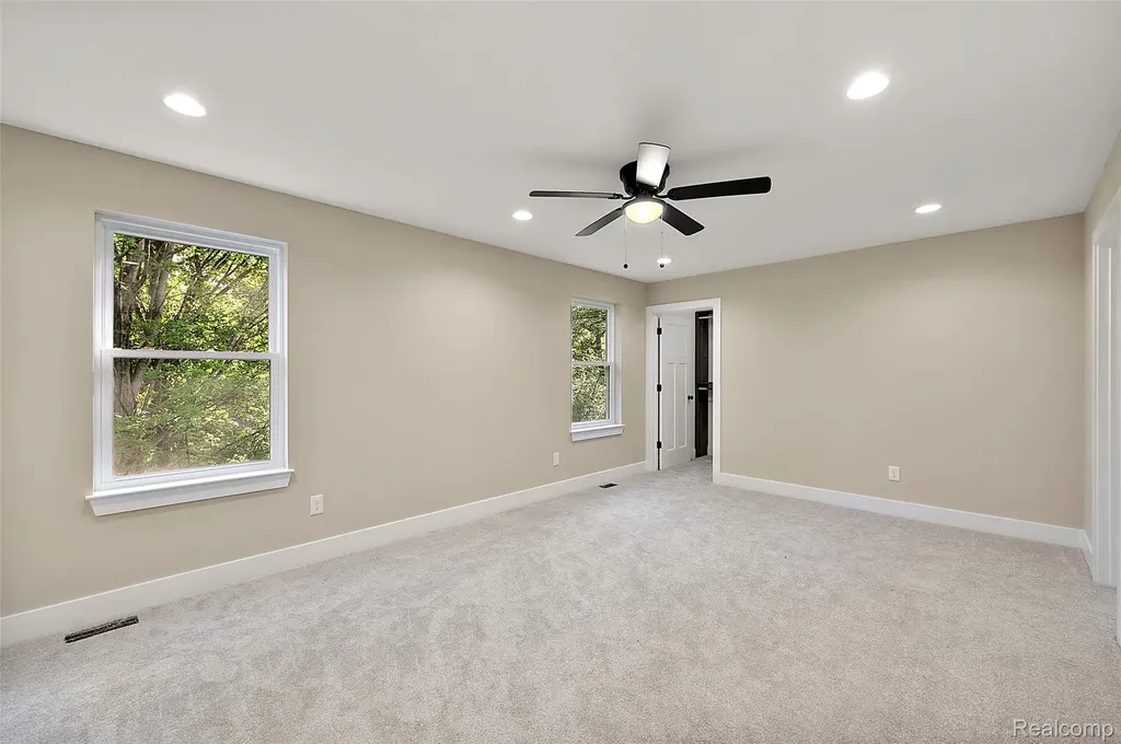 9355 Andersonville Road Springfield Charter Township MI 48346