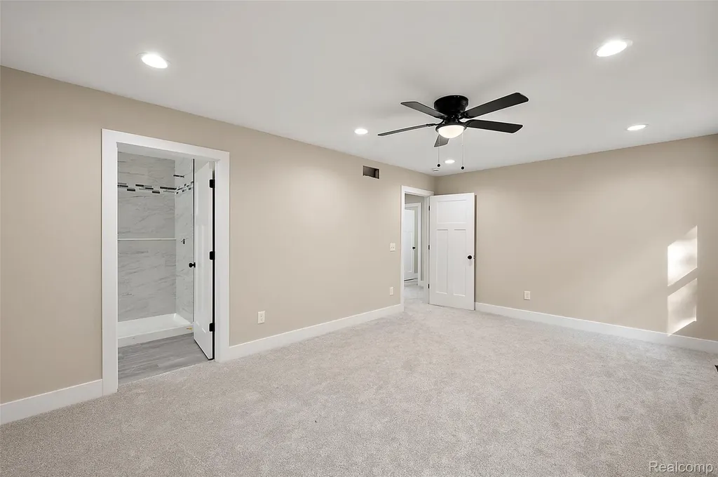 9355 Andersonville Road Springfield Charter Township MI 48346