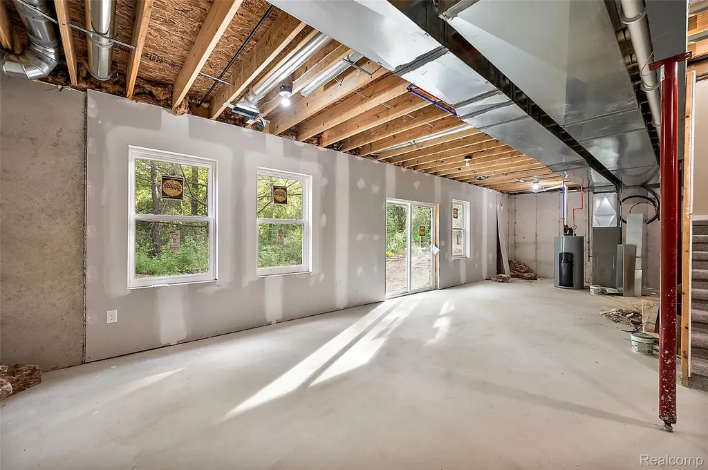 9355 Andersonville Road Springfield Charter Township MI 48346