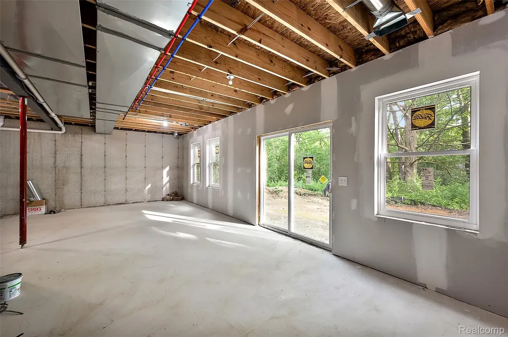 9355 Andersonville Road Springfield Charter Township MI 48346