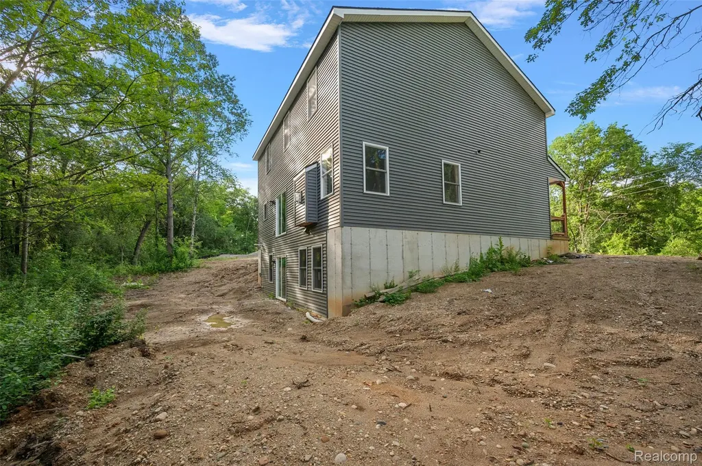 9355 Andersonville Road Springfield Charter Township MI 48346